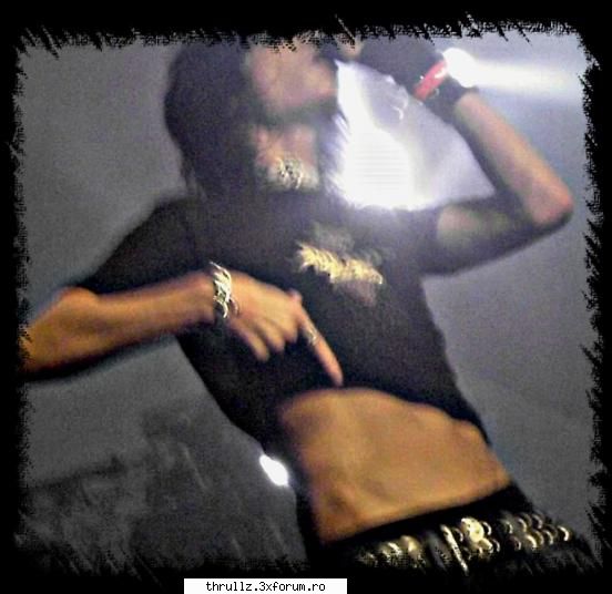 HELLO - aveti ceva de zis fetelor...?:D - TOKIO HOTEL